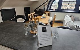 2 Bedroom City Centre Penthouse Loft Apartment